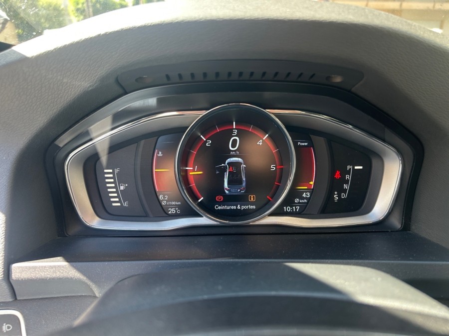 VOLVO d'occasion S60 D3 150 R-DESIGN de 2015 Cannes (06)﻿