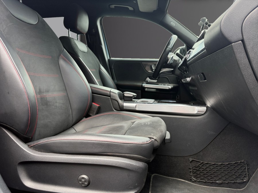 MERCEDES d'occasion CLASSE GLB 220 D AMG LINE 4 MATIC de 2020