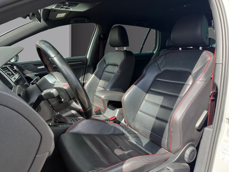 VOLKSWAGEN d'occasion GOLF 2.0 TSI 290 GTI TCR de 2019 Vannes (56)﻿