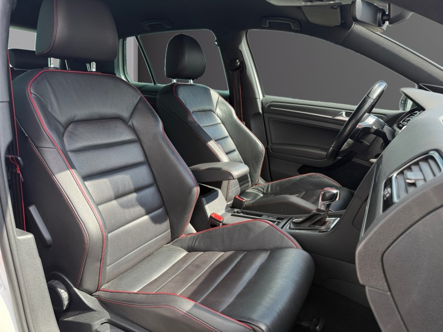 VOLKSWAGEN d'occasion GOLF 2.0 TSI 290 GTI TCR de 2019 Vannes (56)﻿