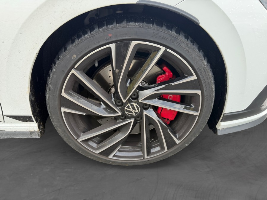 VOLKSWAGEN d'occasion GOLF 2.0 TSI 300 GTI CLUBSPORT DSG de 2021 Lyon