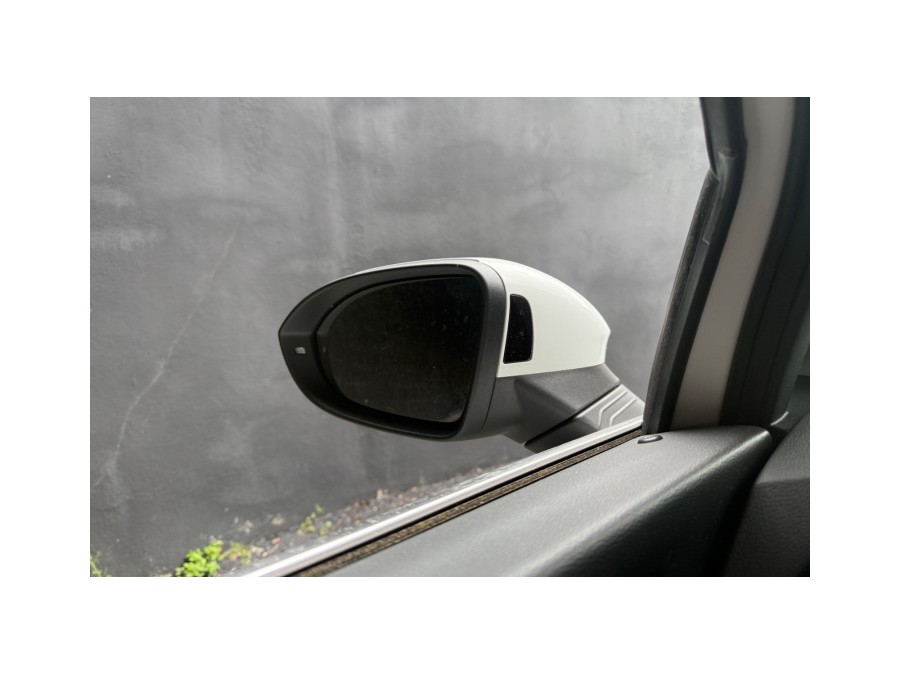 VOLKSWAGEN d'occasion GOLF 1.5 E-TSI OPF 150 LIFE BUSINESS DSG de