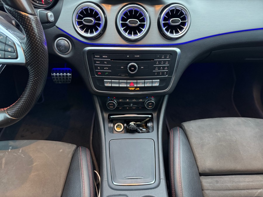 MERCEDES d'occasion GLA 200 CDI FACINATION AMG LINE de 2017 Orleans