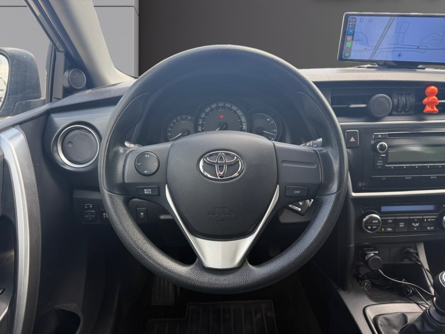 TOYOTA d'occasion AURIS TS 136H FREESTYLE de 2013 Orleans (45)﻿