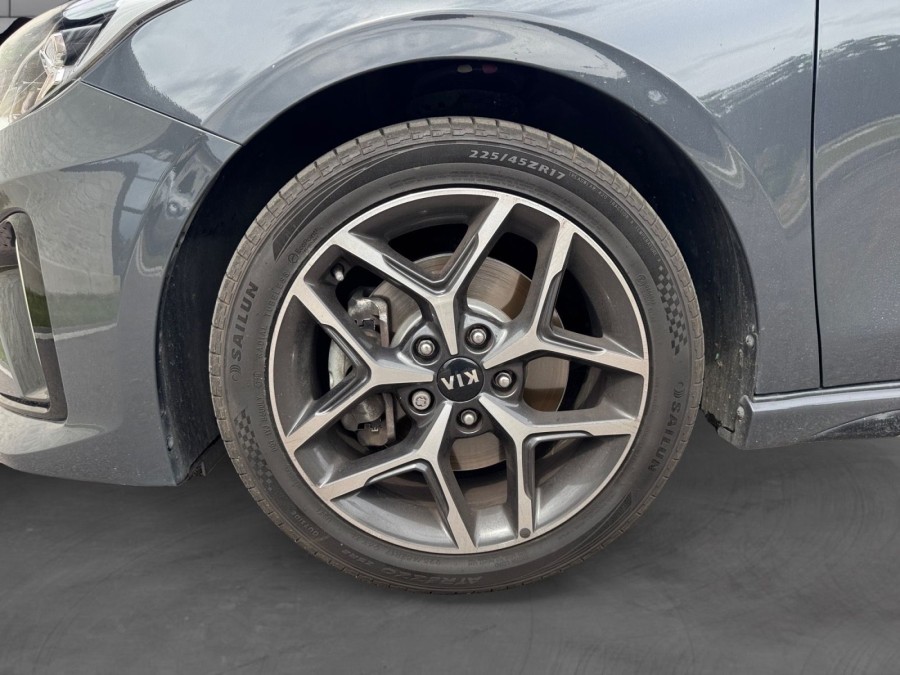 KIA d'occasion CEED 1.6 CRDI 136 MHEV GT LINE DCT de 2021 Vernon (27)﻿