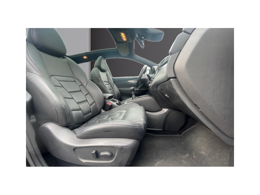 NISSAN d'occasion QASHQAI 1.3 DIG-T 140 VISIA PH2 de 2020 Champigny