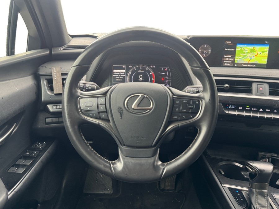 LEXUS d'occasion UX 250H 2WD de 2019 Méry Sur Oise (95)﻿