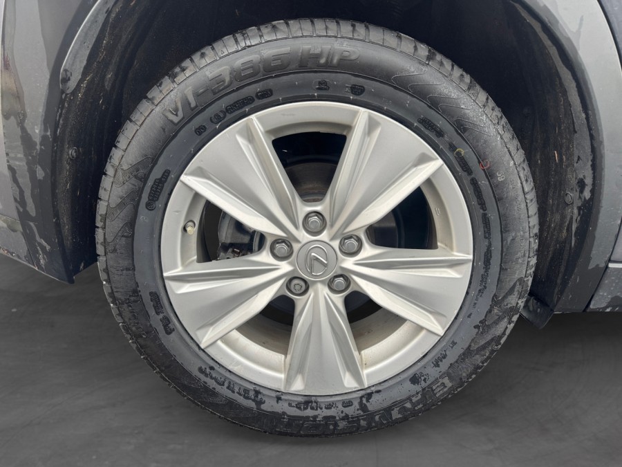 LEXUS d'occasion UX 250H 2WD de 2019 Méry Sur Oise (95)﻿