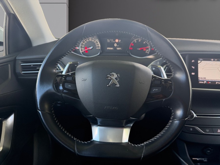 PEUGEOT d'occasion 308 1.5 BLUE HDI 130 ALLURE EAT8 de 2019 Salon de