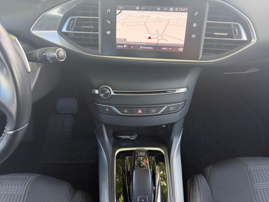 PEUGEOT d'occasion 308 1.5 BLUE HDI 130 ALLURE EAT8 de 2019 Salon de