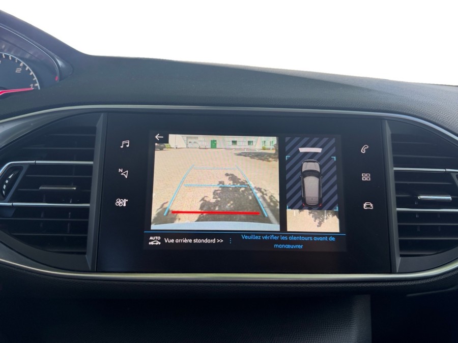 PEUGEOT d'occasion 308 1.5 BLUE HDI 130 ALLURE EAT8 de 2019 Salon de