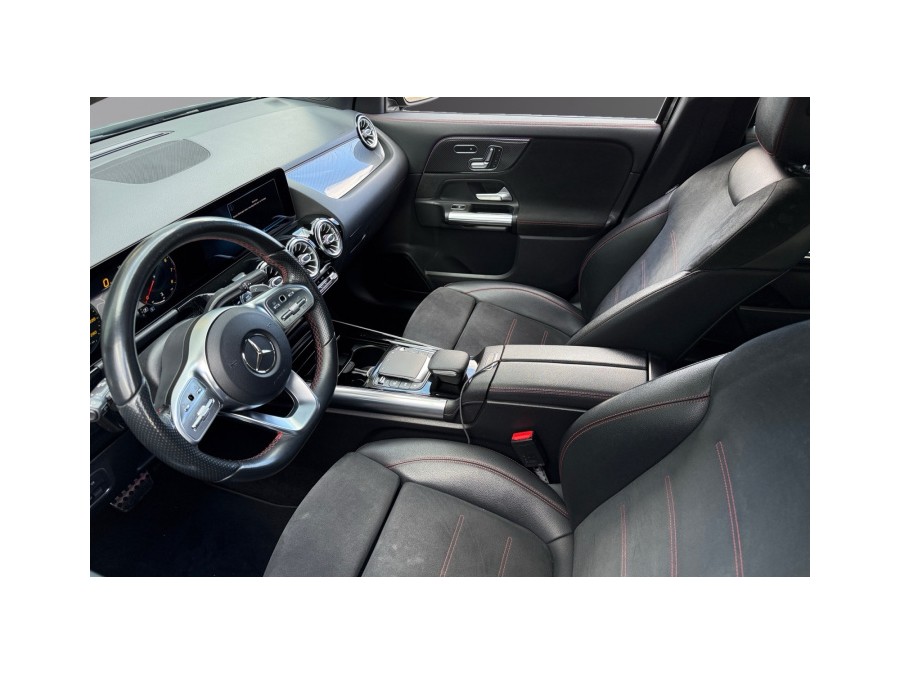 MERCEDES d'occasion CLASSE GLA II GLA 200 AMG LINE DCT de 2020 Salon