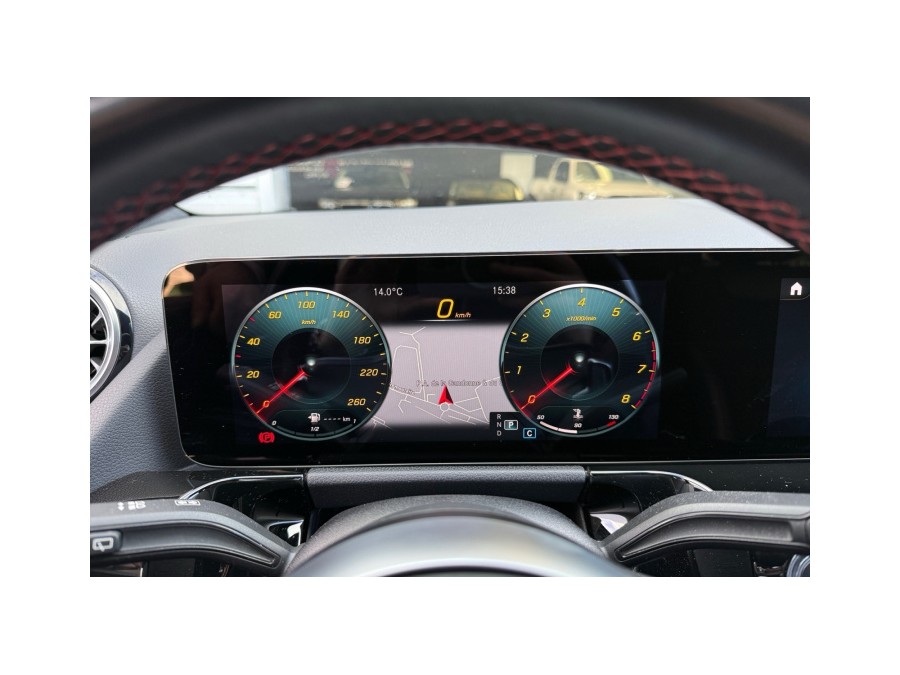 MERCEDES d'occasion CLASSE GLA II GLA 200 AMG LINE DCT de 2020 Salon