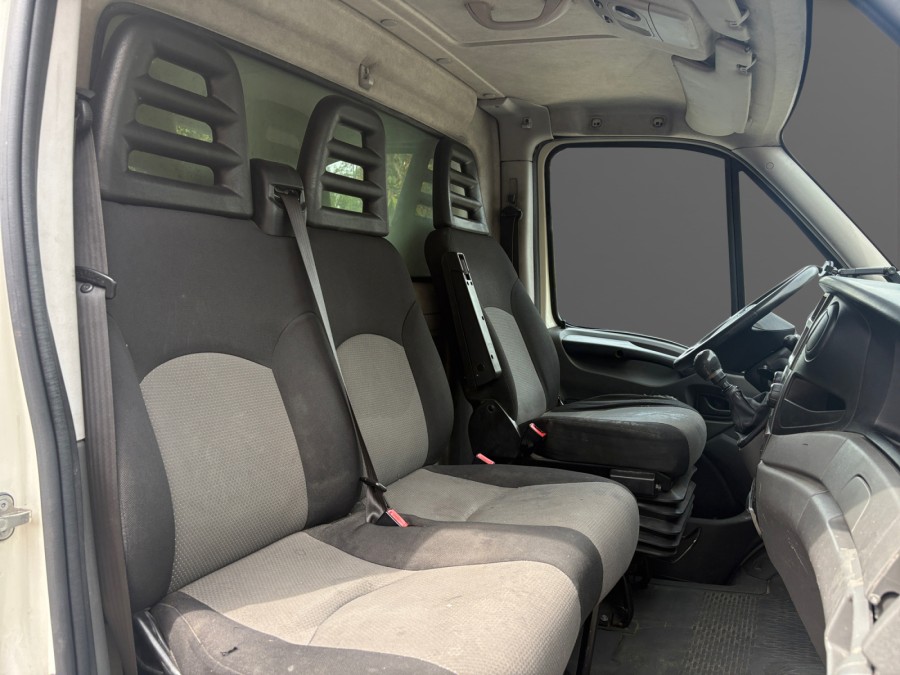IVECO d'occasion DAILY 35S15 3.0 146 3.5T de 2014 Méry Sur Oise (95)﻿
