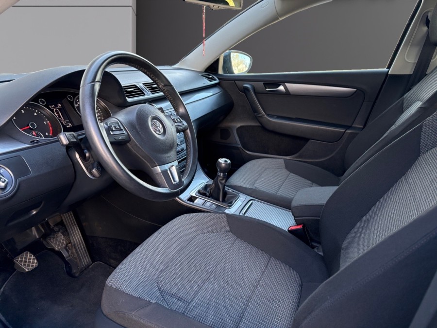 VOLKSWAGEN d'occasion PASSAT 1.6 TDI 105 ULTIMATE BLUEMOTION