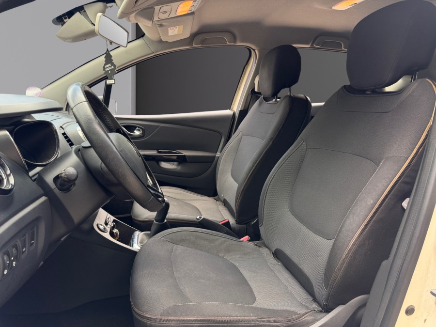 RENAULT d'occasion CAPTUR 0.9 TCE 90 LIFE ENERGY de 2013 Nord Isère