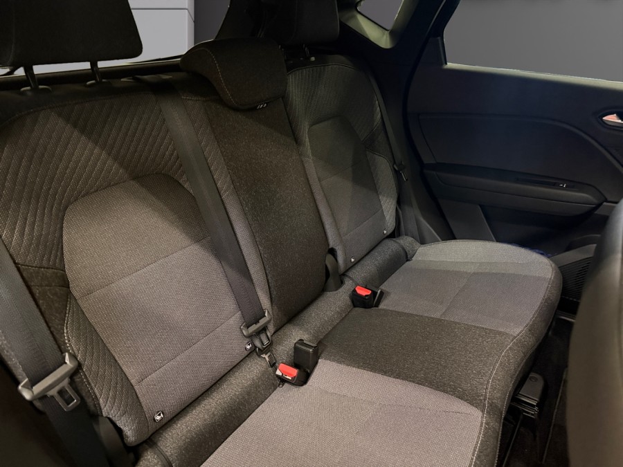 RENAULT d'occasion CAPTUR 1.6 E-TECH 145 EVOLUTION de 2025 Andrezieux