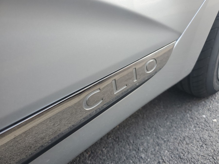 RENAULT d'occasion CLIO 1.0 TCE 100 LIMITED GPL de 2021 Marignane