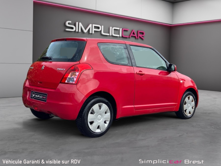 SUZUKI d'occasion SWIFT 1.3 VVT 93 ANNIVERSARY de 2010 Brest (29)﻿