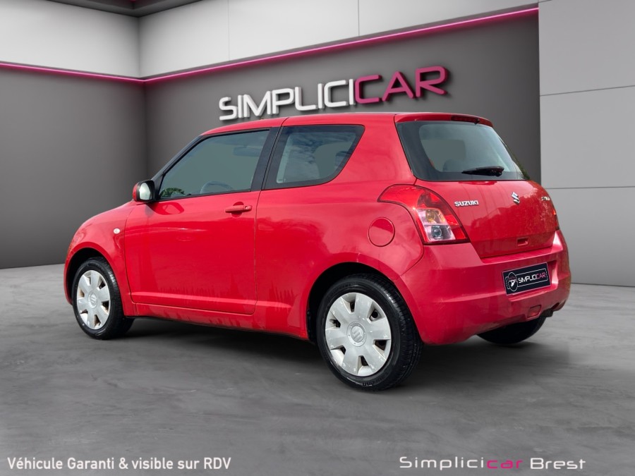 SUZUKI d'occasion SWIFT 1.3 VVT 93 ANNIVERSARY de 2010 Brest (29)﻿