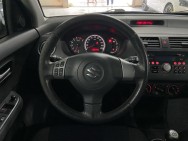 SUZUKI d'occasion SWIFT 1.3 VVT 93 ANNIVERSARY de 2010 Brest (29)﻿