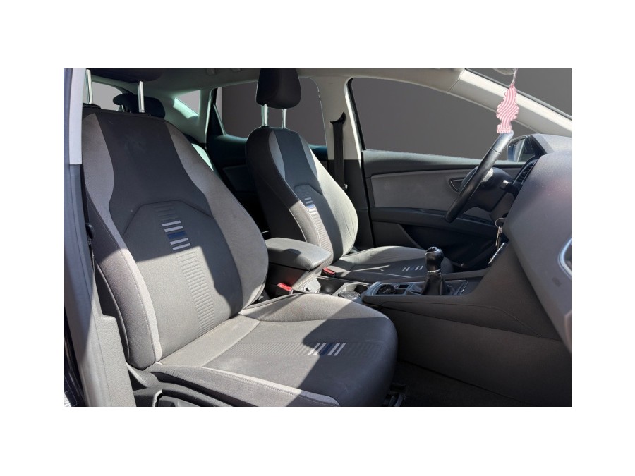 SEAT d'occasion LEON 1.5 TGI 130 STYLE BUSINESS de 2019 La Ciotat