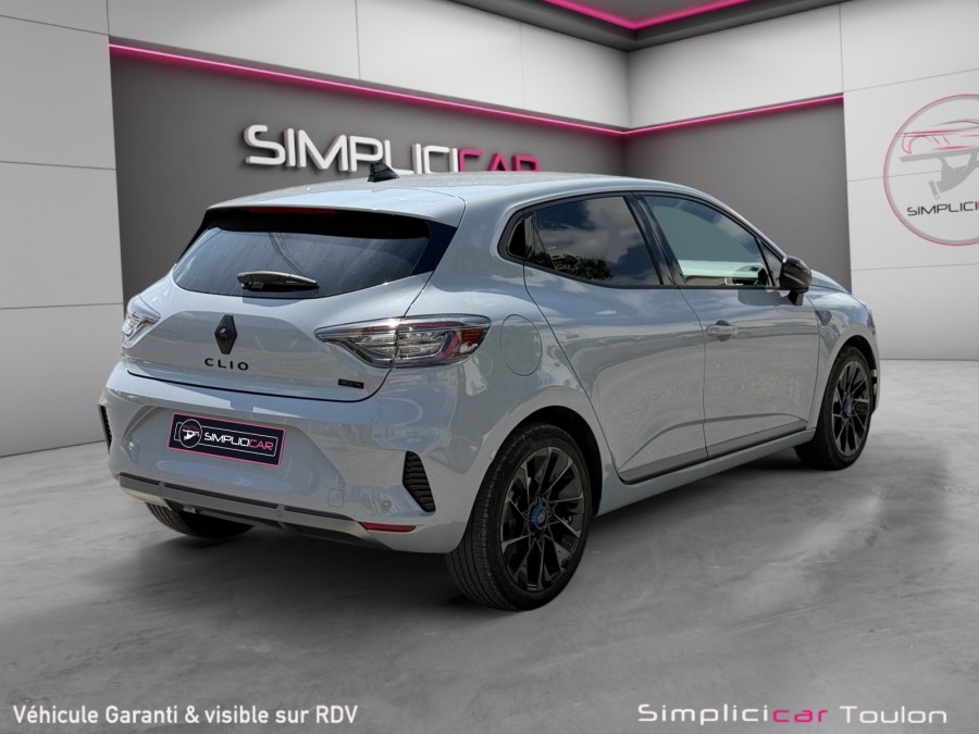 RENAULT d'occasion CLIO 1.6 E-TECH 145 ESPRIT ALPINE de 2024 Toulon