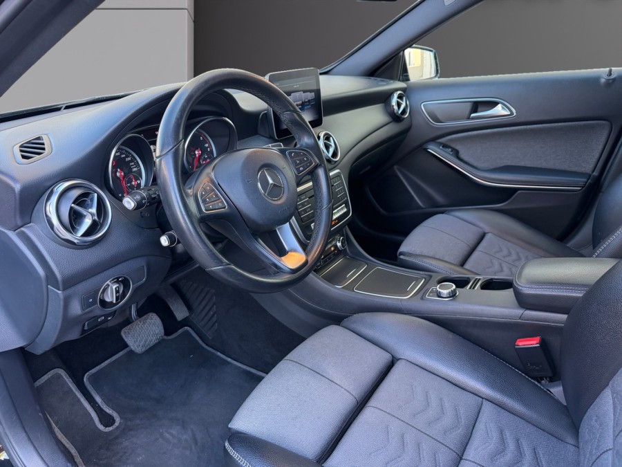 MERCEDES d'occasion CLASSE GLA GLA 200 D STARLIGHT EDITION de 2018