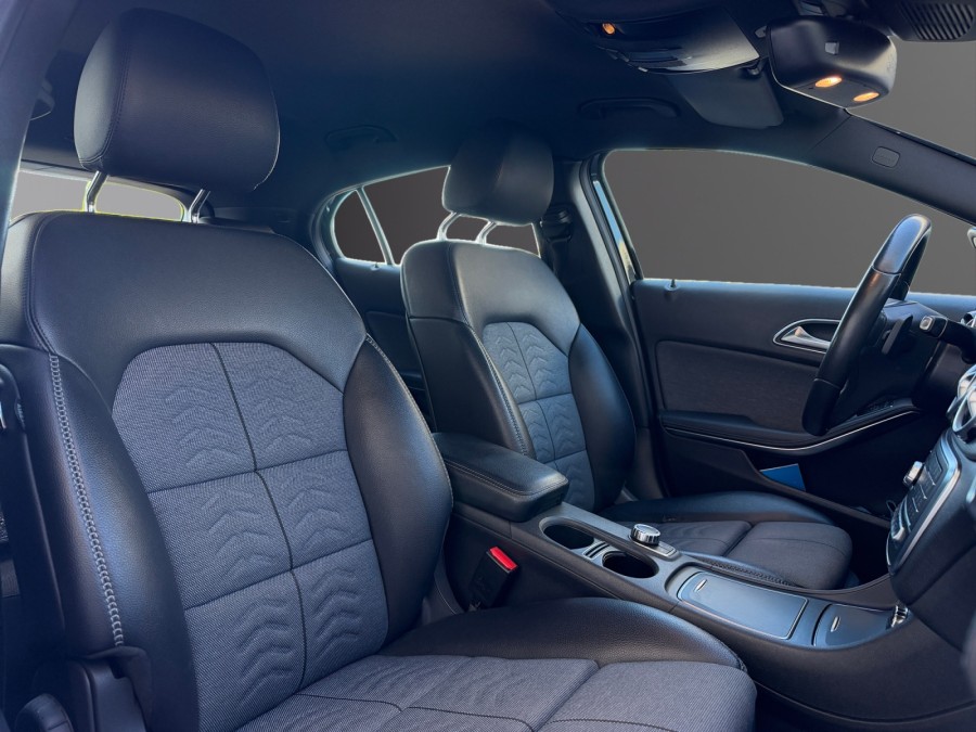 MERCEDES d'occasion CLASSE GLA GLA 200 D STARLIGHT EDITION de 2018