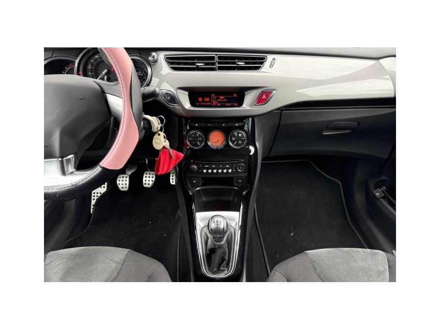 CITROEN d'occasion DS3 1.6 E-HDI 90 SO CHIC de 2014 Salon de Provence
