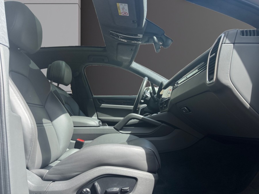 PORSCHE d'occasion CAYENNE 3.0 V6 E-HYBRID COUPE PLATINIUM EDITION de