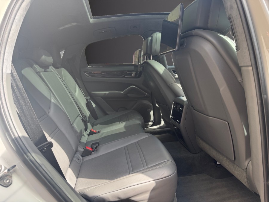 PORSCHE d'occasion CAYENNE 3.0 V6 E-HYBRID COUPE PLATINIUM EDITION de
