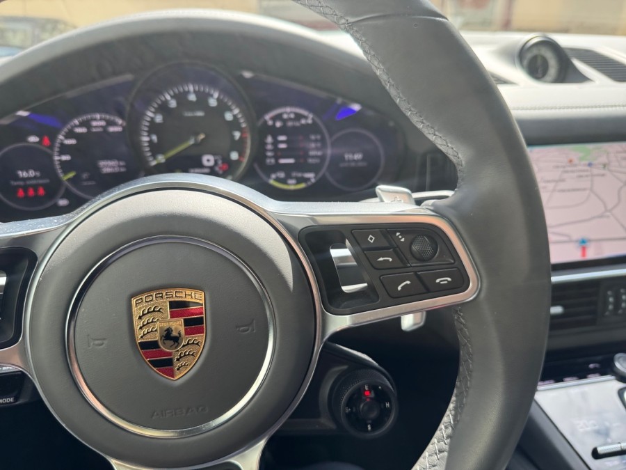 PORSCHE d'occasion CAYENNE 3.0 V6 E-HYBRID COUPE PLATINIUM EDITION de