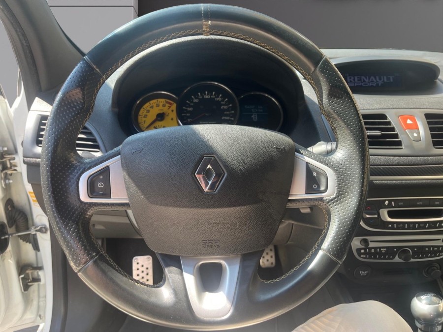 RENAULT d'occasion MEGANE 2.0 16V 250 RS de 2010 Cannes (06)﻿