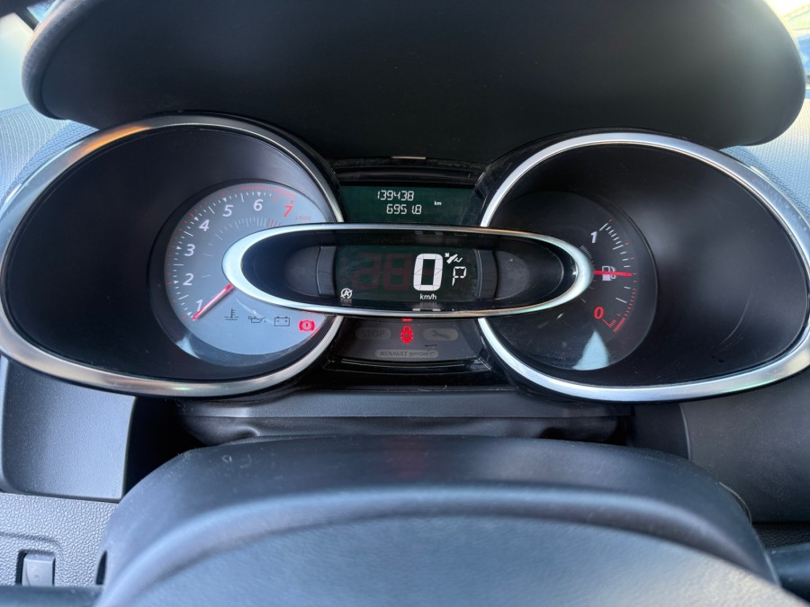 RENAULT d'occasion CLIO RS 220 de 2016 Toulon Est (83)﻿
