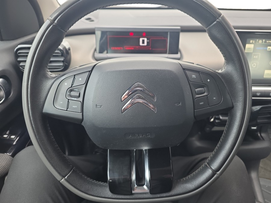 CITROEN d'occasion C4 CACTUS 1.2 PURE TECH 82 FEEL de 2015 Le Puy en