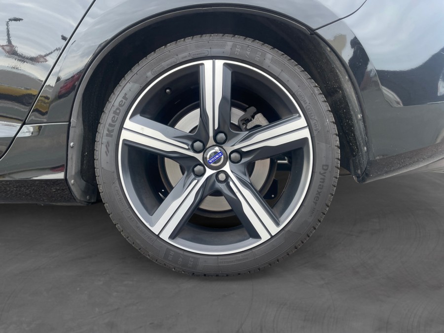 VOLVO d'occasion S60 D3 150 ch R-DESIGN GEARTRONIC de 2016 Royan (17)﻿