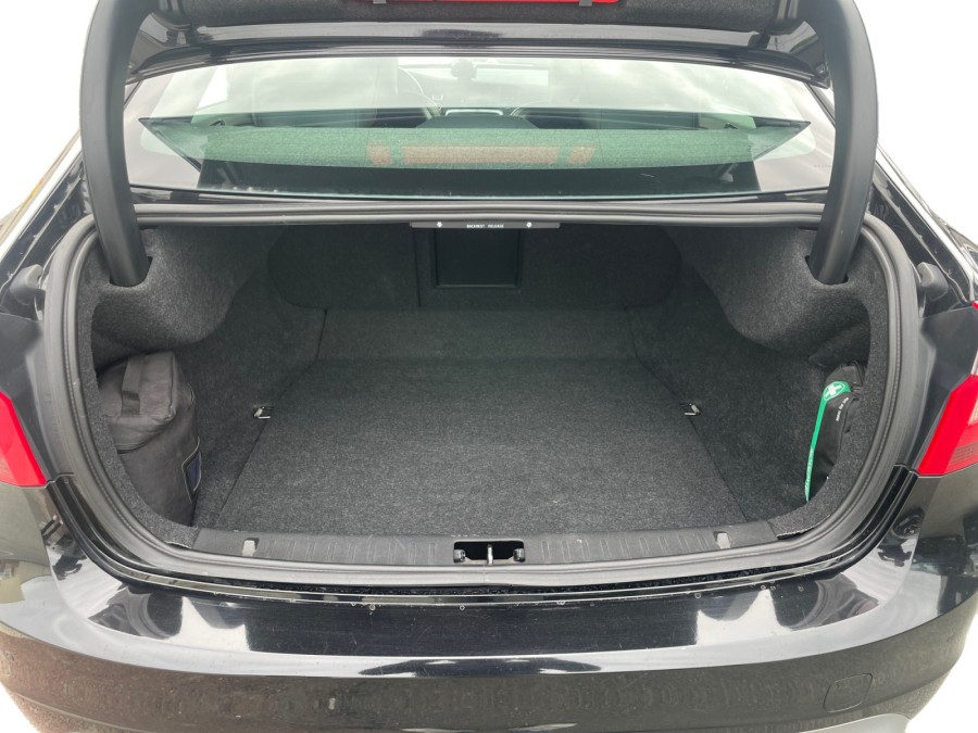 VOLVO d'occasion S60 D3 150 ch R-DESIGN GEARTRONIC de 2016 Royan (17)﻿