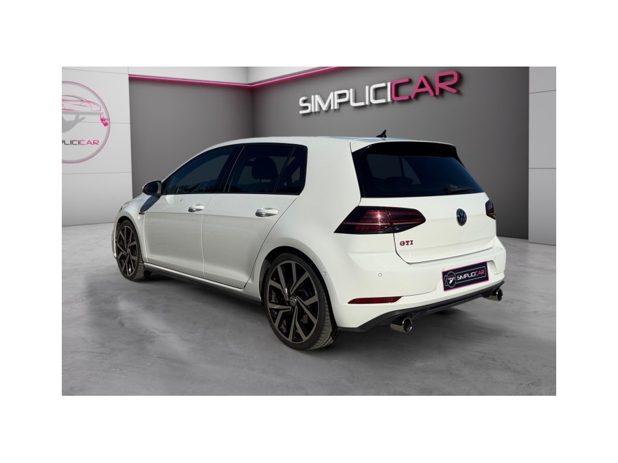 VOLKSWAGEN d'occasion GOLF GTI PIRELLI 2.0T FSI 230 DSG de 2019