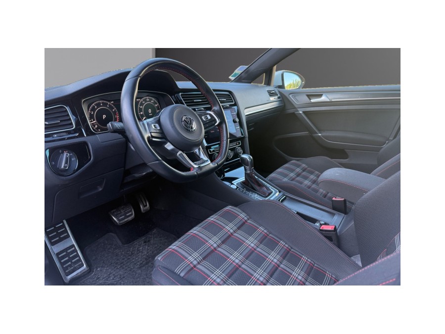 VOLKSWAGEN d'occasion GOLF GTI PIRELLI 2.0T FSI 230 DSG de 2019