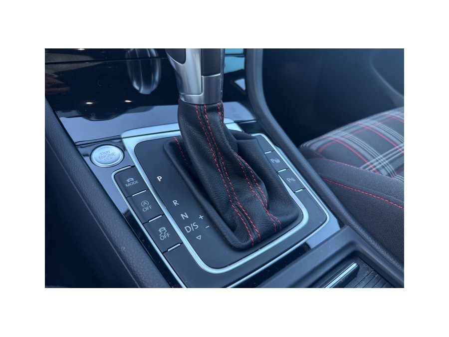 VOLKSWAGEN d'occasion GOLF GTI PIRELLI 2.0T FSI 230 DSG de 2019