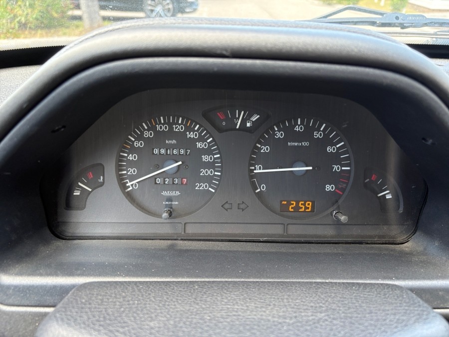 PEUGEOT d'occasion 106 S16 1.6E 16V de 1999 Salon de Provence (13)﻿