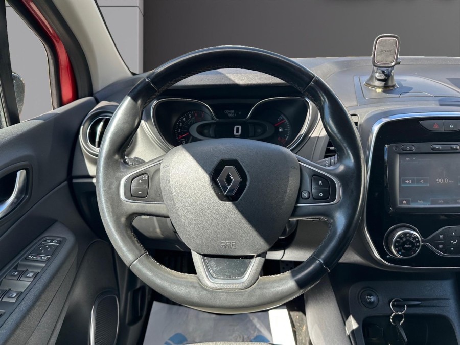 RENAULT d'occasion CAPTUR 0.9 TCE 90 ZEN de 2018 Salon de Provence