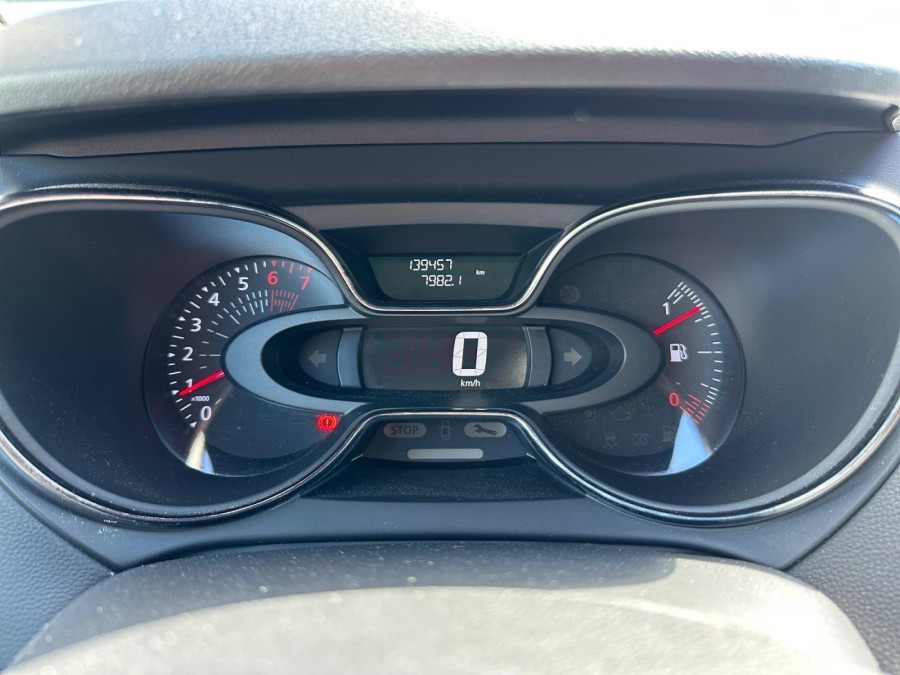RENAULT d'occasion CAPTUR 0.9 TCE 90 ZEN de 2018 Salon de Provence