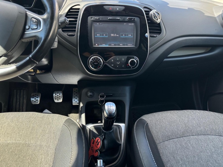 RENAULT d'occasion CAPTUR 0.9 TCE 90 ZEN de 2018 Salon de Provence
