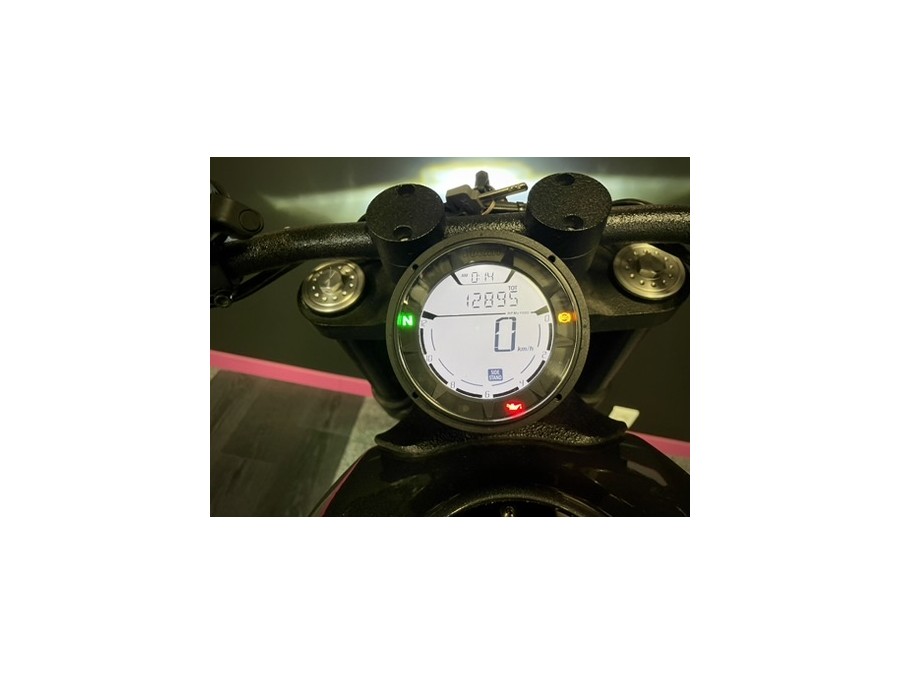 DUCATI d'occasion SCRAMBLER DUCATI SCRAMBLER CUSTOM de 2017 Lyon