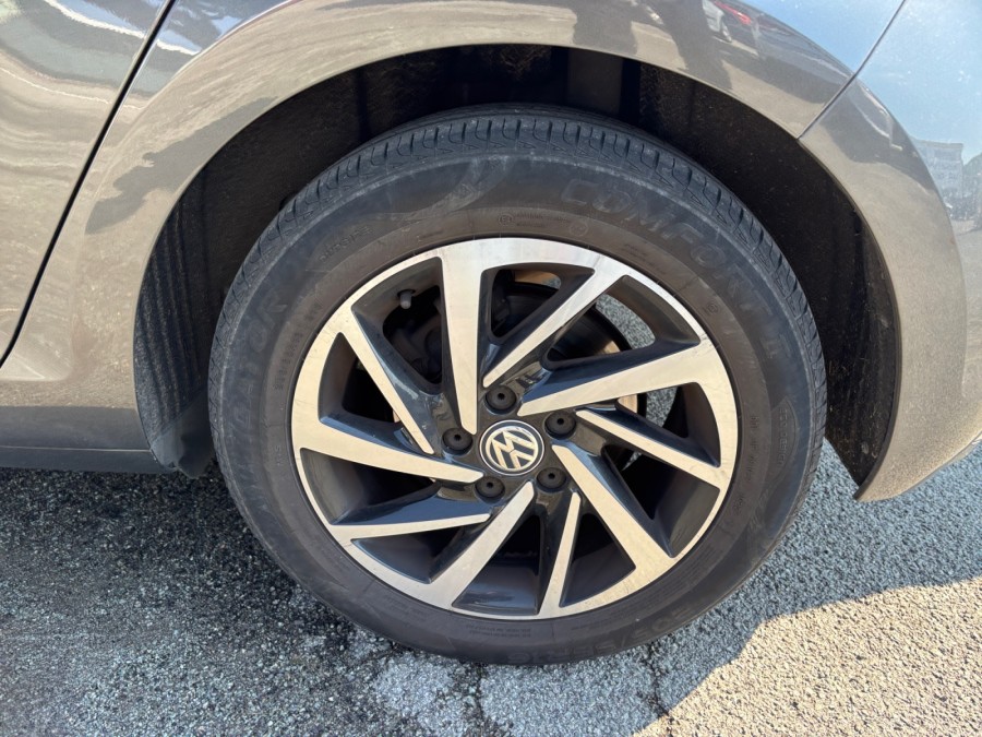 VOLKSWAGEN d'occasion GOLF 1.0 TSI 115 CONFORTLINE de 2019 Frejus