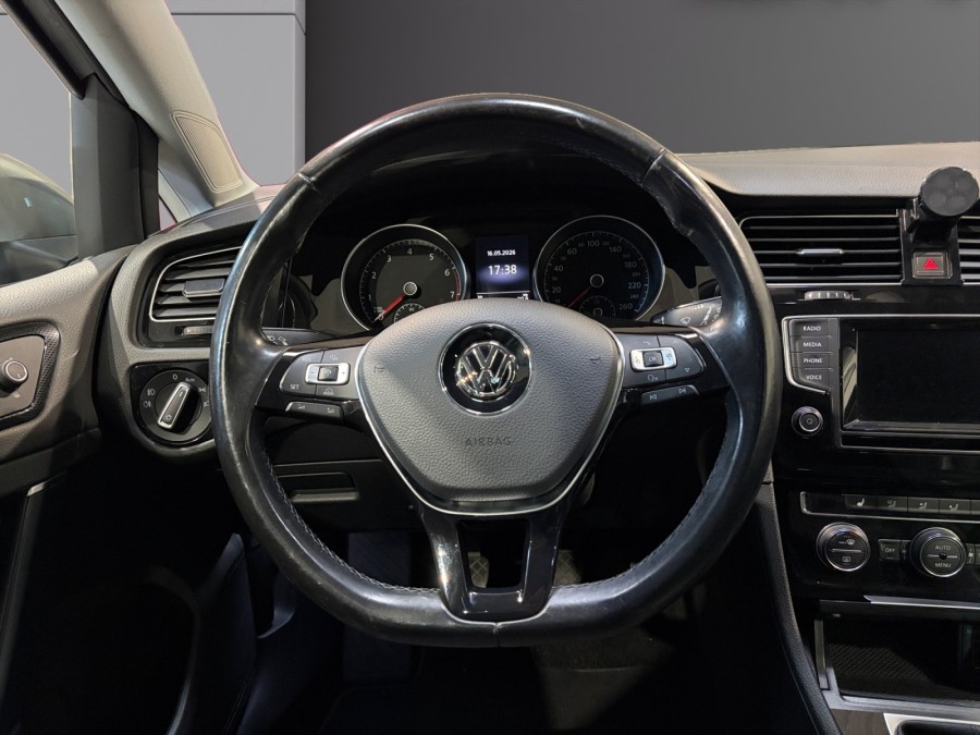 VOLKSWAGEN d'occasion GOLF SW 1.4 TSI 150 CARAT de 2014 Fontainebleau