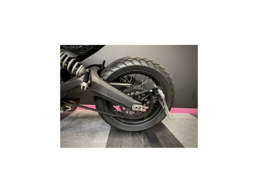 DUCATI d'occasion SCRAMBLER DUCATI SCRAMBLER CUSTOM de 2017 Lyon