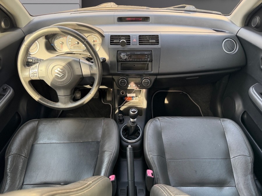 SUZUKI d'occasion SWIFT 1.3 DDIS 75 SWIFT IN THE CITY de 2008 Frejus